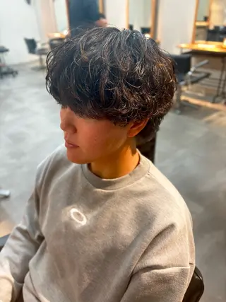 パーマ メンズ 男の理想を叶える🔥 メンズパーマ特化｜関のヘアスタイル
