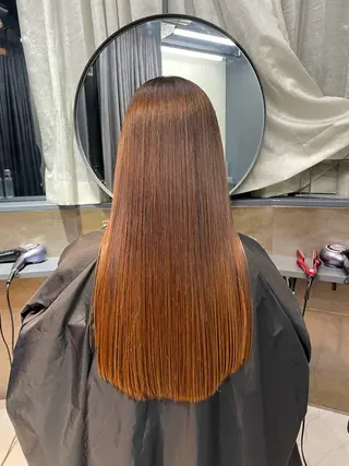 ロング 半個室サロンyoures hair 髪質改善トリートメント東新宿店所属・榊原 竜弥のヘアスタイル