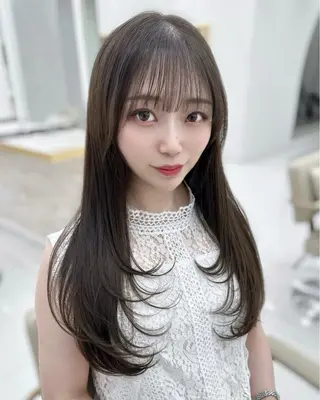 ロング 似合わせ/レイヤー /顔まわり/池田歩樹のヘアスタイル