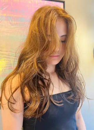 ロング Haco＋所属・ウルフ/レイヤー Miinaのヘアスタイル