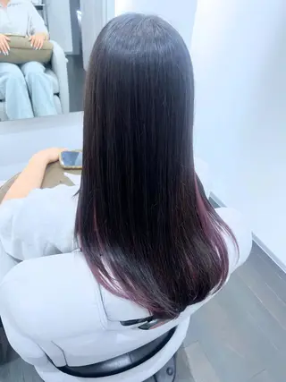 カラー .6-ROGU-neon所属・カワグチ ソウシのヘアスタイル
