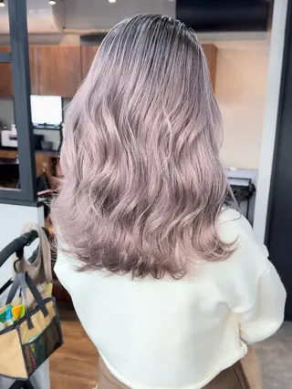 ミディアム Foi by Belle都賀店（フォワ バイ ベル）所属・FoibyBelle ﾌｫﾜﾊﾞｲﾍﾞﾙのヘアスタイル