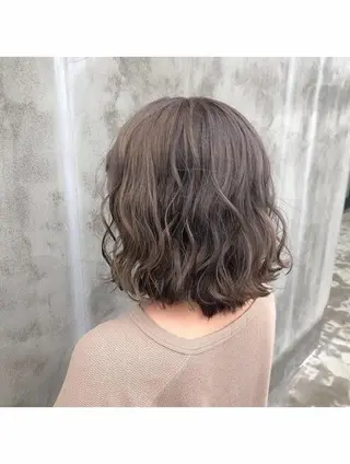 ミディアム カラー パーマ 森山 陽菜のヘアスタイル
