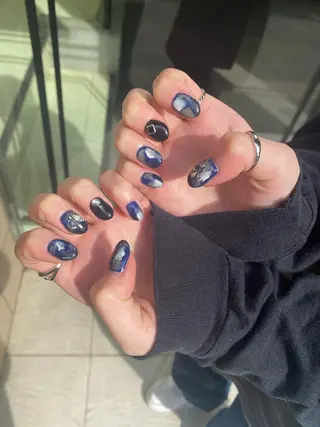 ネイル Lim五反田所属・TSUNA 🌙 Lim 五反田のマツエク・マツパデザイン