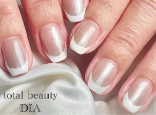 ネイル total beauty DIA所属・ネイリスト SHOKOのネイルデザイン