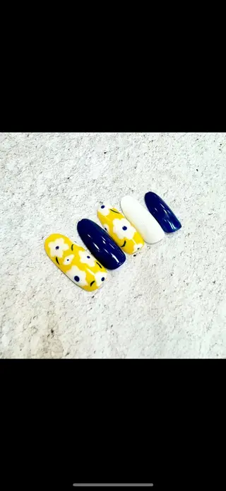 ネイル 重永 夏南のネイルデザイン