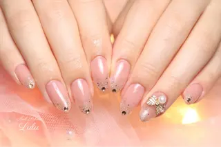 ネイル Lulu nail salon 南堀江店所属・西村 あやかのネイルデザイン