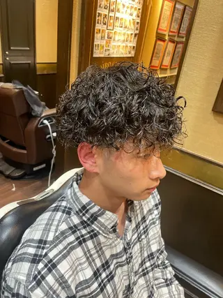 パーマ 栫 雄大のヘアスタイル