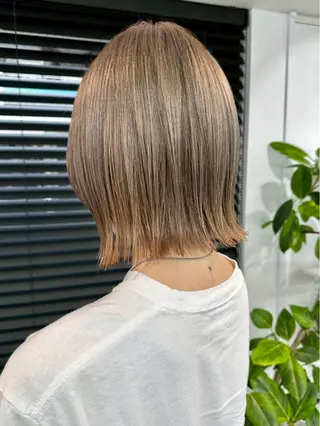 ショート ハイトーン/ブリーチ 八重津 晃輔のヘアスタイル