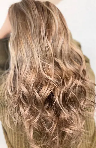 ロング カラー 最高峰の技術力☆ 樋口健人のヘアスタイル