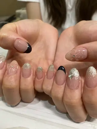 ネイル 藤井 里緒奈のネイルデザイン