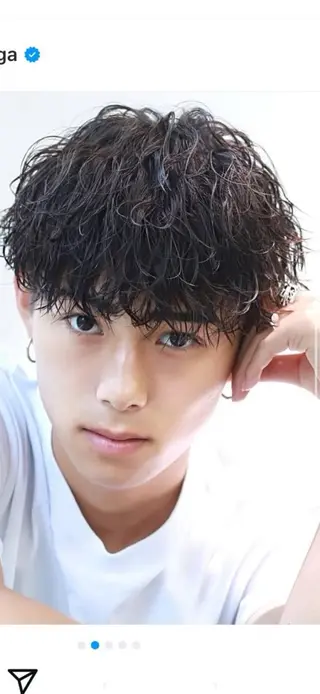 ショート パーマ メンズ 原宿スパイラルパーマ 波巻きパーマ/隼士のヘアスタイル