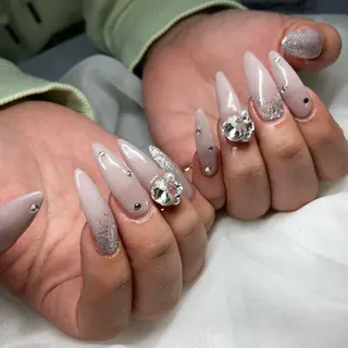 ネイル Gracias. rieのネイルデザイン