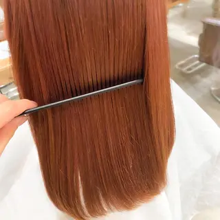 セミロング ブリーチなしカラー/ 顔周りレイヤーカットのヘアスタイル