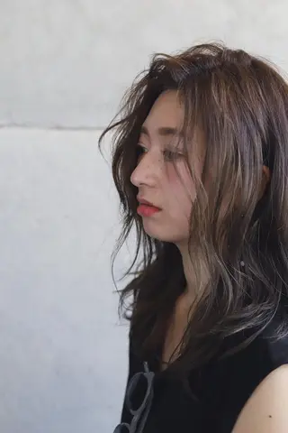 セミロング 落合 妙佳のヘアスタイル