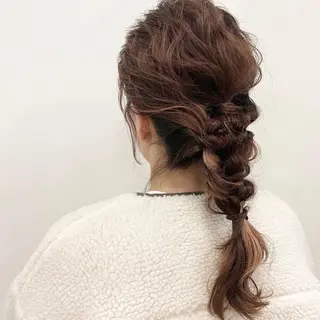 ロング ヘアアレンジ 滝本 里実のヘアスタイル