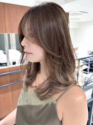 セミロング カラー ヘアアレンジ ✨レイヤーカット/透 名感カラー特化✨のヘアスタイル