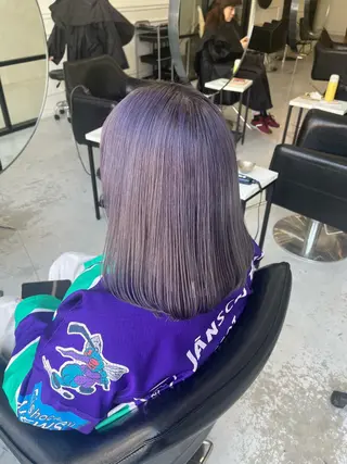 ミディアム カラー MaisonHALU 梅木琉衣のヘアスタイル