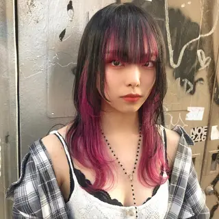セミロング カラー ホワイト&レイヤーカ ットエクステ長畠俊輔のヘアスタイル