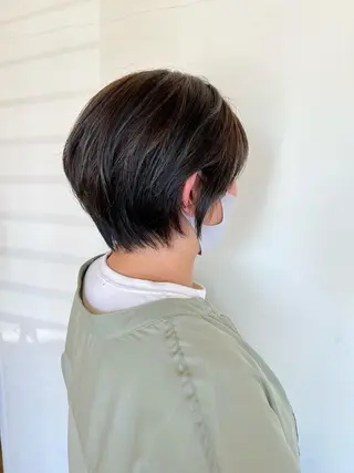 ショート カラー 大石 祐那のヘアスタイル