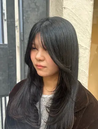 ロング レイヤー/髪質 改善/岡田遥希のヘアスタイル