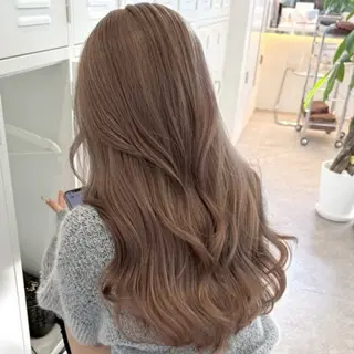 ロング カラー tsubasa🪽 ／ブリーチカラーのヘアスタイル