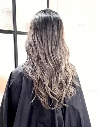 ロング salowin 原宿 aroa所属・韓国／ハッシュカット ／透明感カラー／金野のヘアスタイル