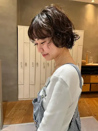 ショート パーマ ハイトーン/顔まわり レイヤー/YUKAのヘアスタイル