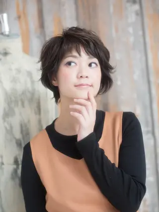 ショート カラー パーマ amie 高崎 【アミ】のヘアスタイル