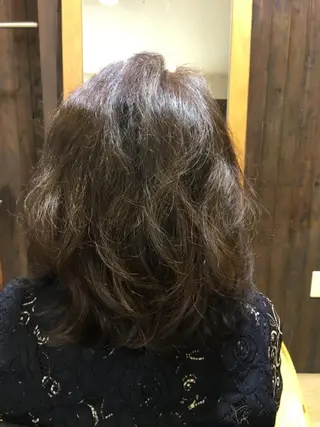 ミディアム ルミ エールのヘアスタイル