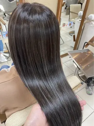 セミロング 得本 ゆきのヘアスタイル