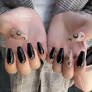 ネイル GRANDE OSU Anna 🧸💛のネイルデザイン