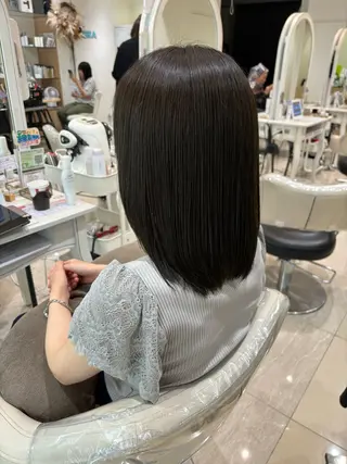 セミロング カラー ぷっつりボブ🫧 タケウチアミのヘアスタイル