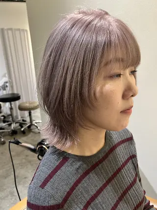 ミディアム カラー 中野渡 真利那のヘアスタイル