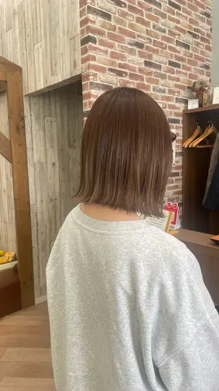 ミディアム シミズ カエデ🍁のヘアスタイル