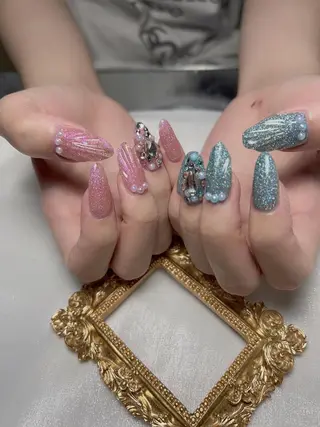ネイル Anna Yayoi 💫のネイルデザイン