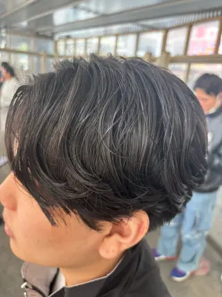 パーマ 沢井⠀涼人 『メンズカット』のヘアスタイル