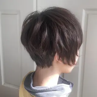 ショート ホワイト&レイヤーカ ットエクステ長畠俊輔のヘアスタイル