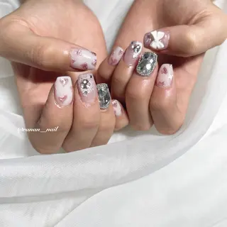 ネイル 𝓇𝒶𝓃𝒶𝓃 𝓃𝒶𝒾𝓁のネイルデザイン