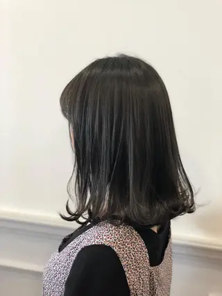 ミディアム カラー ひろせ かなのヘアスタイル