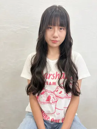 ロング タナカ マナミのヘアスタイル
