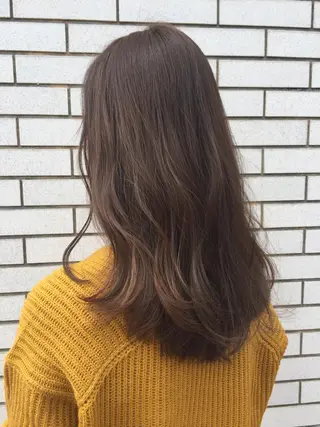 ミディアム カラー ✂️小顔カット✂️ 山本有紀のヘアスタイル
