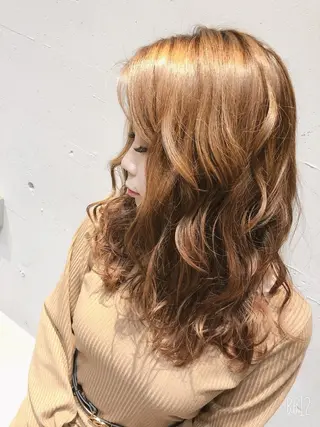 セミロング kawamoto akaneのヘアスタイル