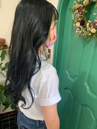 ロング カラー 佐藤 美咲のヘアスタイル