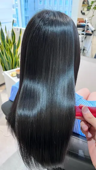 セミロング 髪質改善IENA店長 小泉拓のヘアスタイル