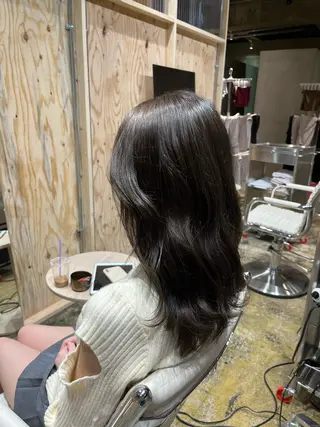 セミロング 藤井 美歩/赤髪のヘアスタイル