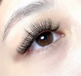 マツエク・マツパ cachette eyelash所属・月森 未奈子のマツエク・マツパデザイン
