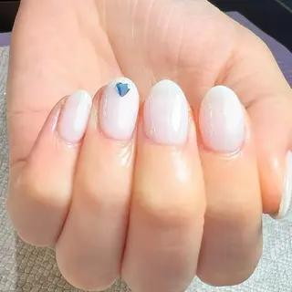 ネイル Mizuliネイル 眉毛メイクのサロンのネイルデザイン