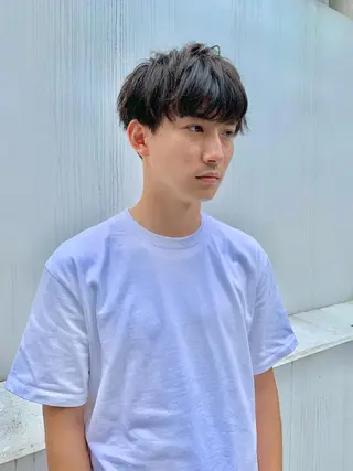 メンズ 柔らかブラウン/顔周 りレイヤー♡ユウシのヘアスタイル