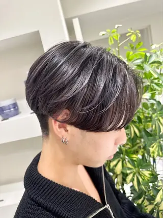 ショート 外間 暸のヘアスタイル